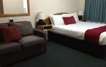 O'Shea'S Royal Hotel Goondiwindi 3*,